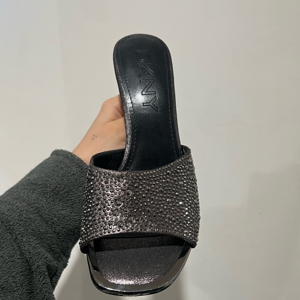 DKNY heels
